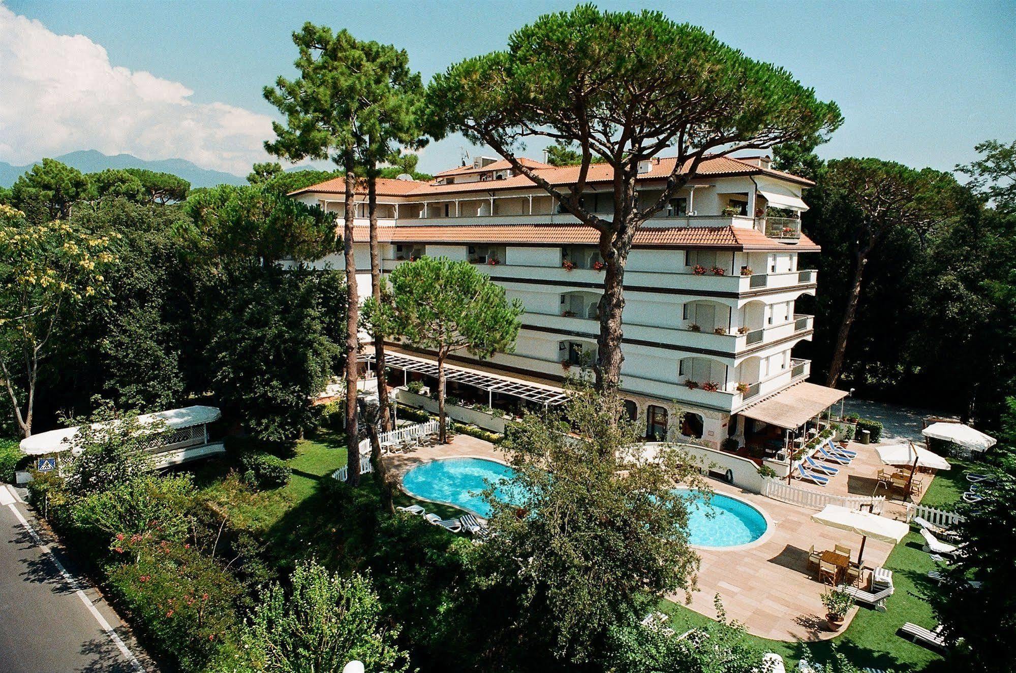 Hotel St.Mauritius Forte dei Marmi Exterior foto